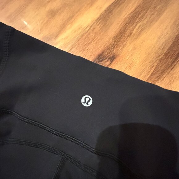 LULULEMON | High Rise Cropped Align Legging - Picture 4 of 4